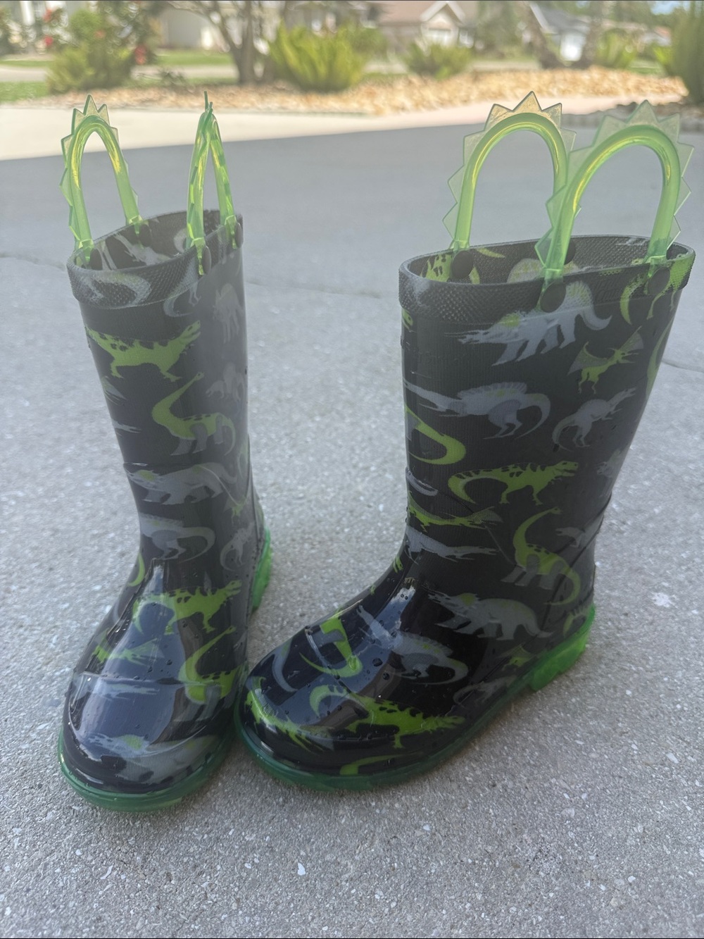 Kids' Light-Up Dinosaur Rain Boots size 9